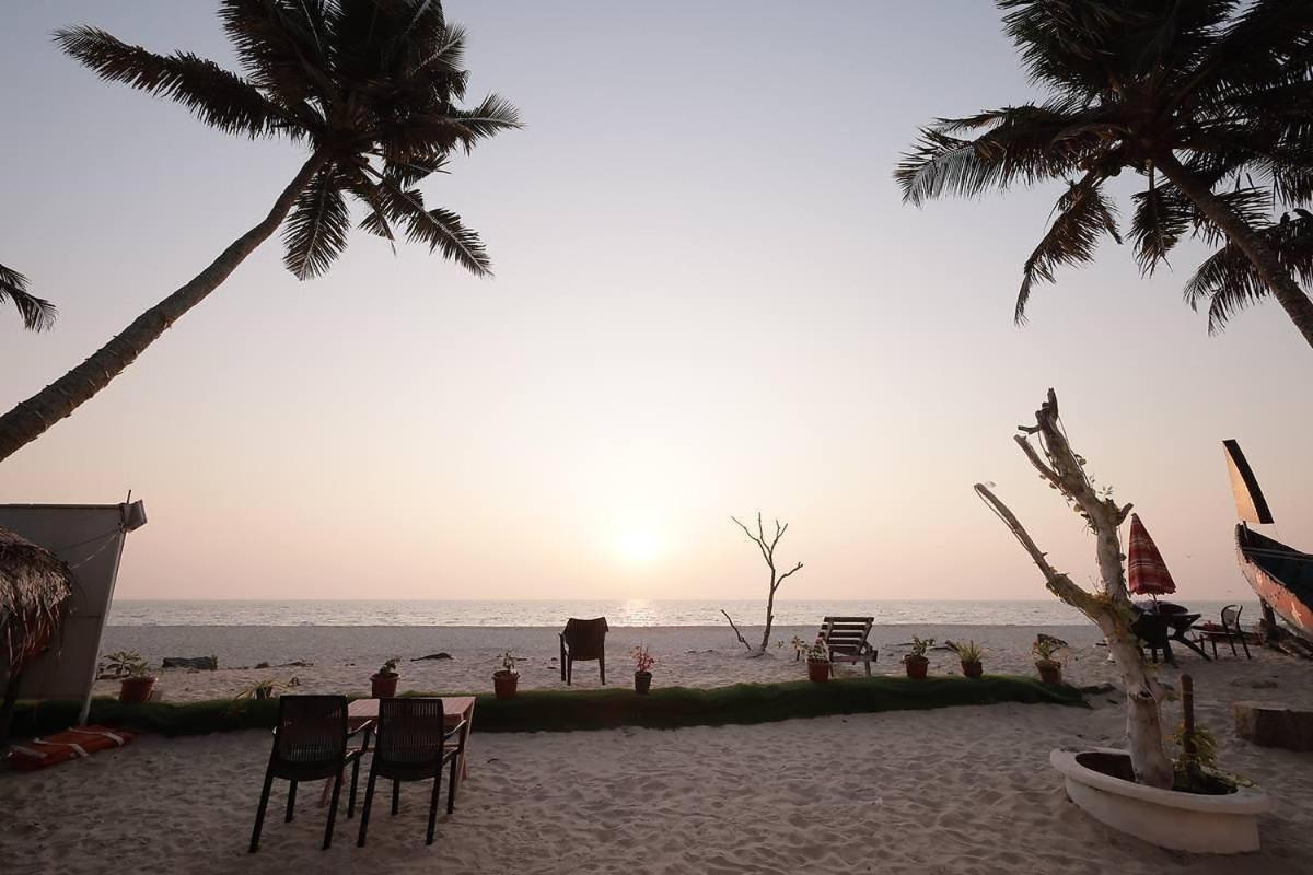 Alivious Beach Homestay Alappuzha Εξωτερικό φωτογραφία