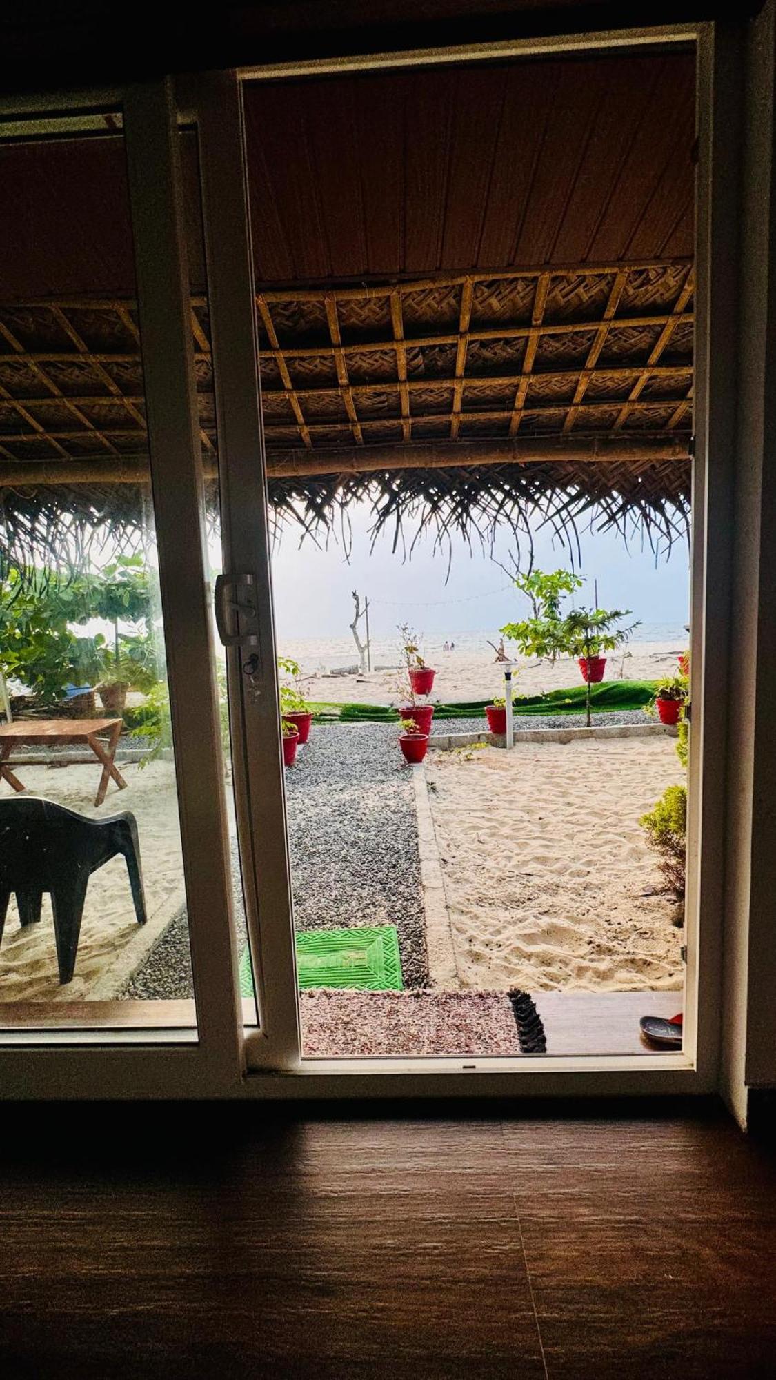 Alivious Beach Homestay Alappuzha Εξωτερικό φωτογραφία